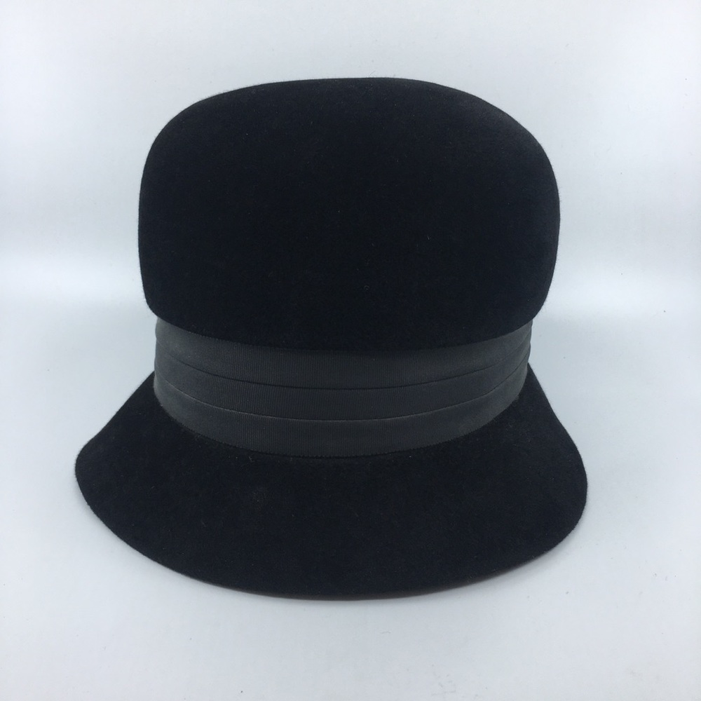 Black Vintage Peachbloom Velour Fur Hat